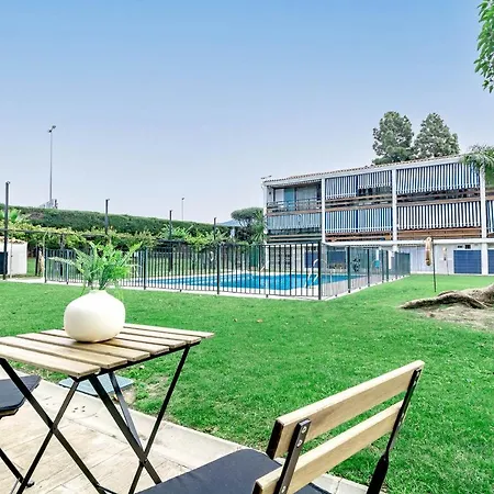 Charming 2 Bedroom In Cortijo Blanco With Pool View Apartment Marbella
