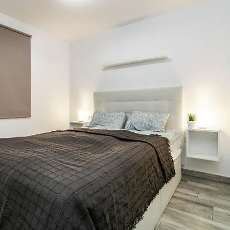 Charming 2 Bedroom In Cortijo Blanco With Pool View